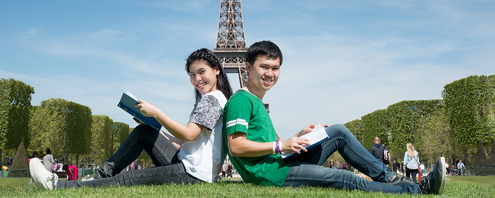 Introduction 8 France career opportunities